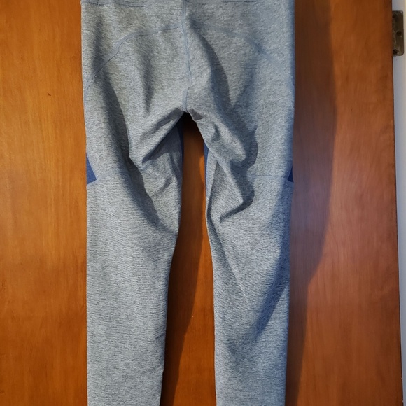 Outdoor Voices Two Tone Leggings - Picture 2 of 3